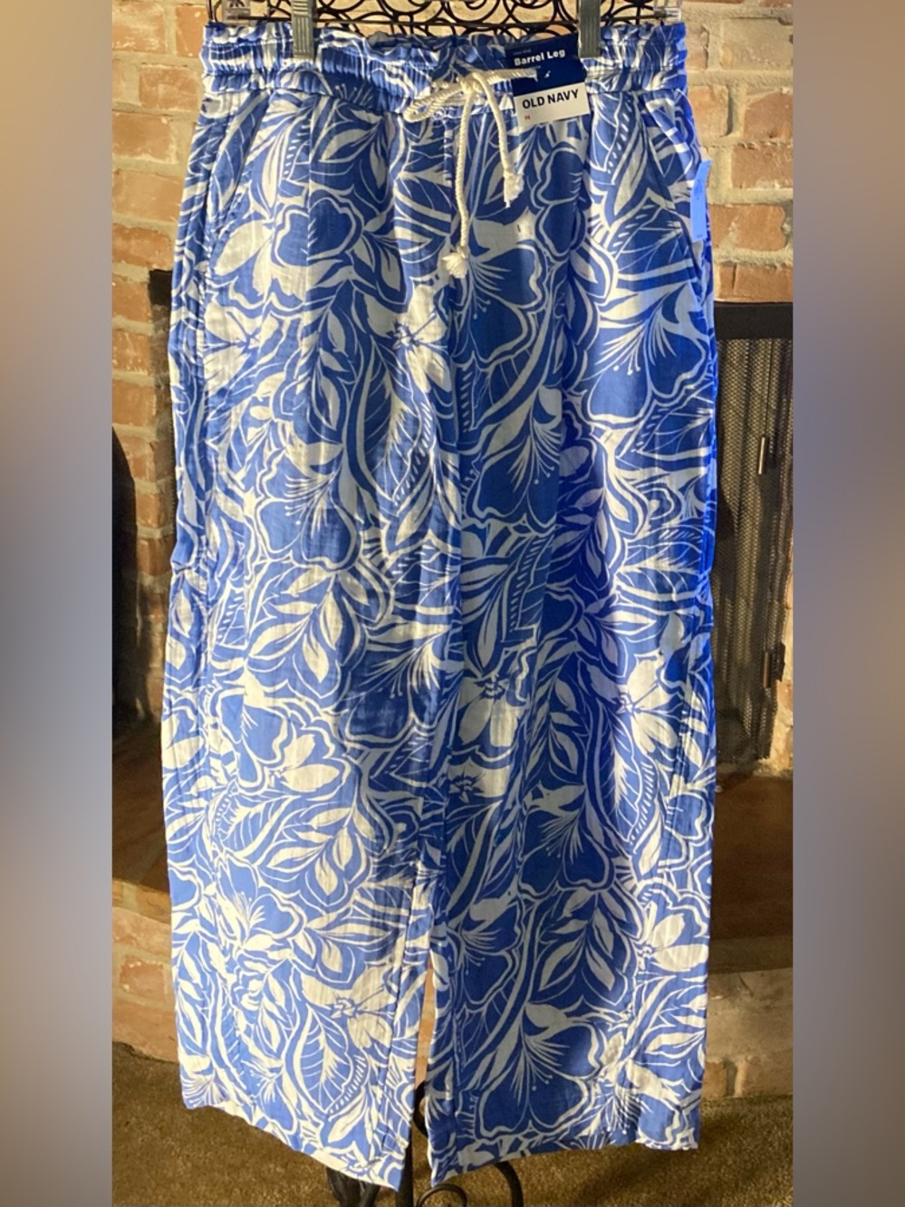 Old Navy Blue and White Floral Barrel Leg Drawstring Pants